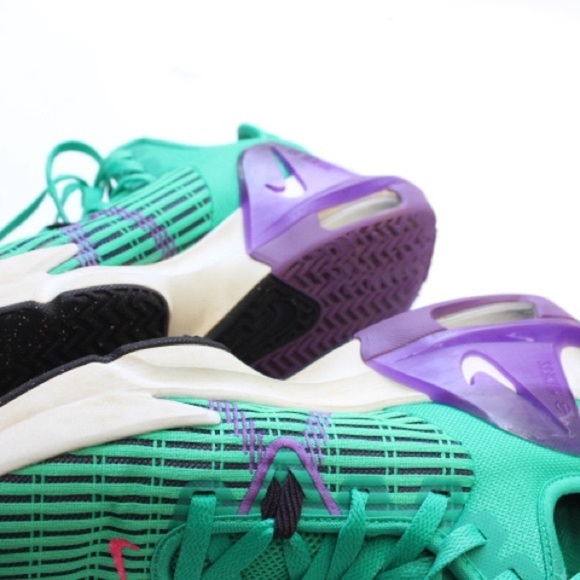 Nike LeBron Witness 6  shoes main image 8